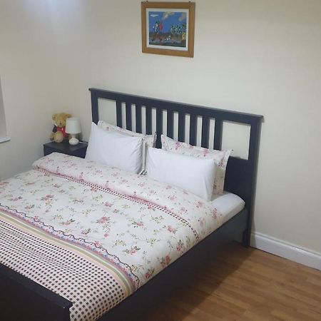 Guess Bungalow Wembley Apartment Лондон Екстериор снимка